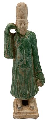 Antiguo sirviente, siervo de terracota esmaltada. Dinast&iacute;a Ming. Rareza. 20x7x5 
Importante 
