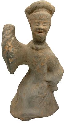 Figura de terracota china, dinast&iacute;a Tang. Rareza 
Medidas: 41 cm de alto 20 cm de largo y 18 cm 