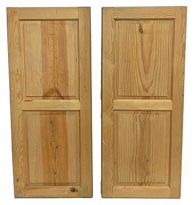 Antiguas puertas, ventanas de madera de pino lavado. S. XIX. 117x49x5. Antigua pareja de puertas