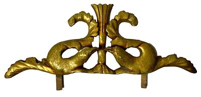 Antiguo copete de madera dorada al oro fino. Napoleón III, con dos pájaros. 54x26x4
. Antiguo 