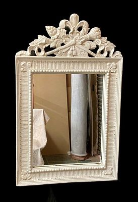 Antiguo espejo, cornucopia estilo Imperio, Napoleón III, pintado al estilo gustaviano. 72x45
. An 