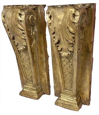 Antigua m&eacute;nsula, repisa, base, columna, pedestal dorado. Elegante. 75x30x20. Antigua m&eacute;nsula o 