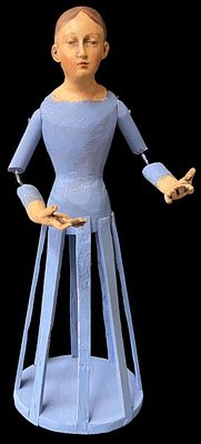 Antigua talla, cap i pota de madera, virgen vestidera. S. XVIII. 45x18x13 
Antigua talla, cap i 