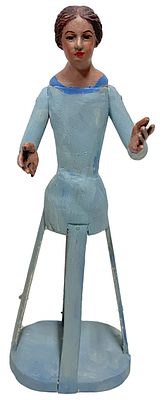 Antigua Virgen vestidera, talla de madera, cap i pota. S.XIX. 33x11x8. Antigua virgen vestidera 