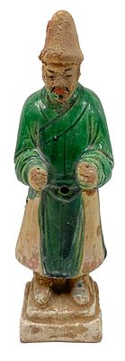 Antiguo sirviente, siervo de terracota esmaltada. Dinast&iacute;a Ming. Rareza. 20x7x5 
Importante 