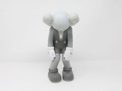 KAWS - Small Lie (Grey), 2017 In December 2017, KAWS released a new version of his classic 