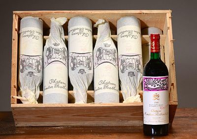 Vin - Mouton Rothschild 198812 bottles 0.75LPauillac 1er Grand cru original wooden boxGood condition