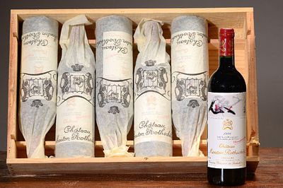 Vin - Mouton Rothschild 19966 bottles 0.75LPauillac 1er Grand cru original wooden boxGood condition