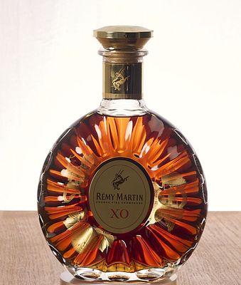 REMY MARTIN, XO LIMITED EDITION CHINESE NEW YEAR1 Bottle70clWith box Goood conditiion 1 