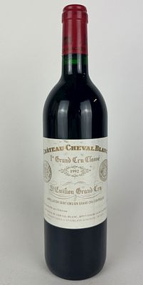 Vin - Cheval Blanc 19921 bottle 0.75L1992Saint Emillion Grand Cru Good condition