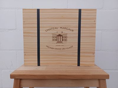 Vin - Chateau Margaux - 2019Caisse en bois de 3 Bouteilles 0.75Cl20191er cru class&eacute; - Bordeaux 