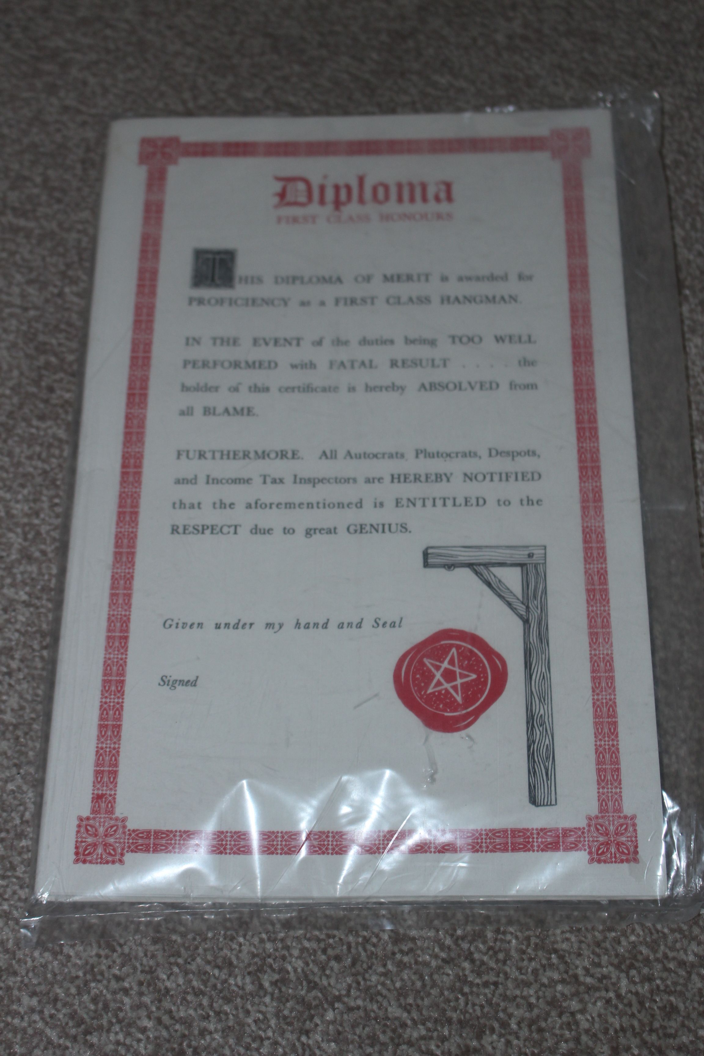 5 Hangmans Diploma novelty item