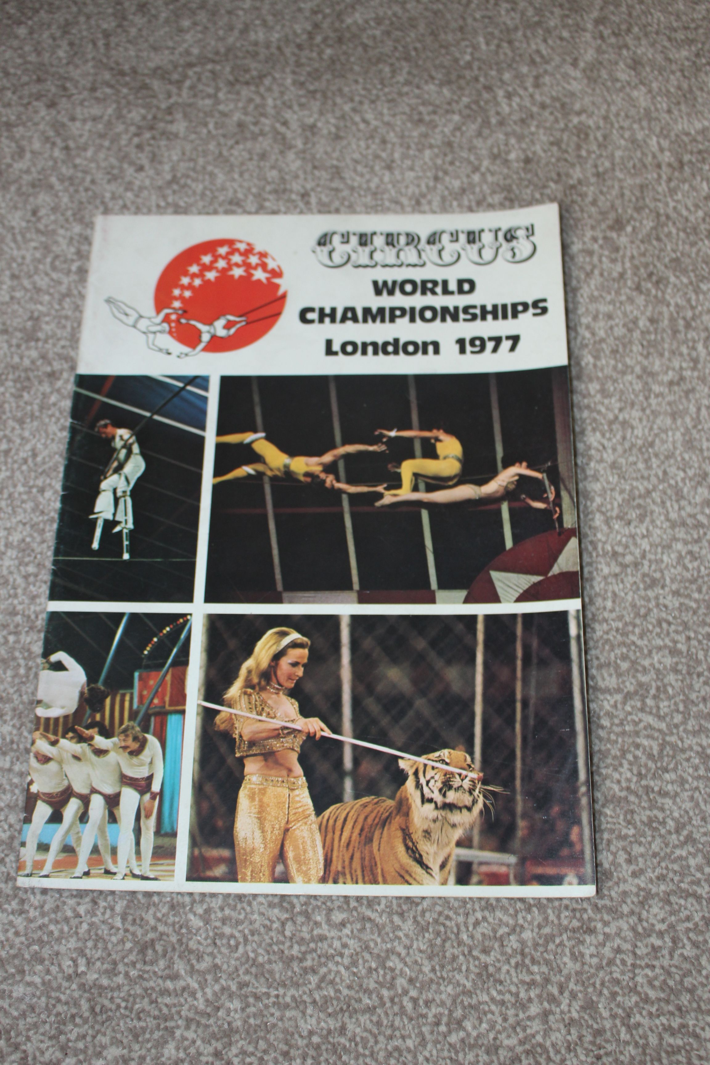 1977 world circus brochure