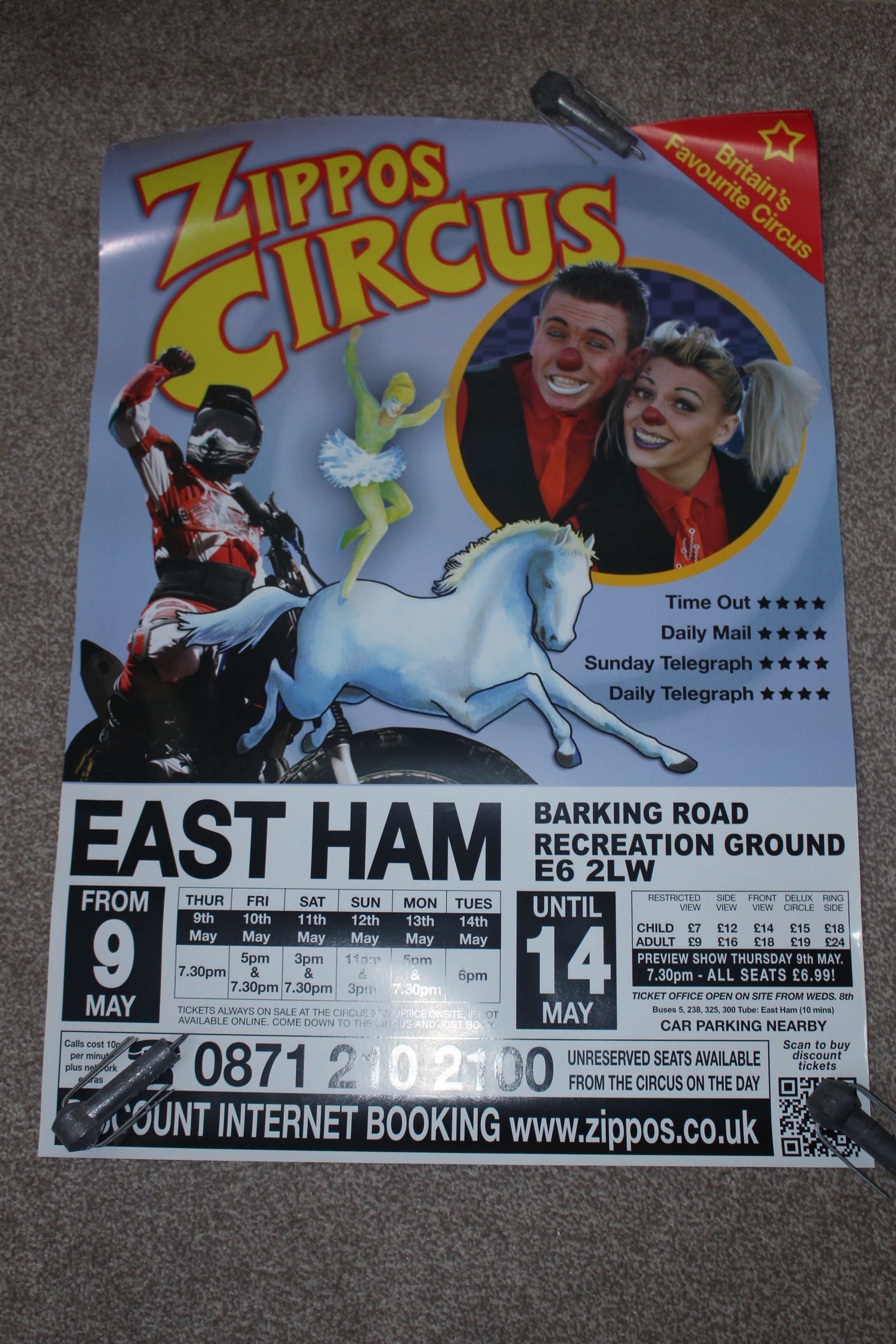 10 Zippos Circus posters