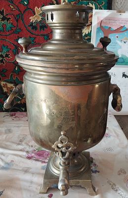 Самовар времён Царской России. В рабочем состоянии. Объем 5 литров. 
Фабрика Товарищества 