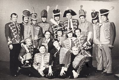 АВТОГРАФЫ: Сотрудники Главной редакции кинопрограмм Останкино поздравляют женщин с 8 марта. С 