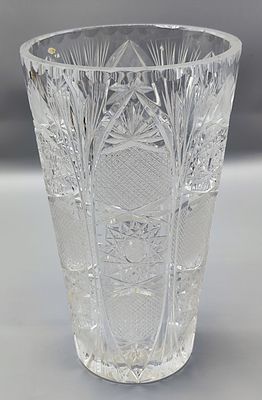 אגרטל פרחים זכוכית קריסטל בוהמי וינטג', המחצית השניה של המאה ה-20, מלוטש בליטוש בעבודת יד (Cut