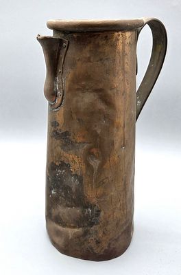 קנקן חלב נחושת אירופאי עתיק, המאה ה-19, עבודת ריקוע יד, מעוצב בדגם חרוט, עם ידית מעוגלת, גובה: 