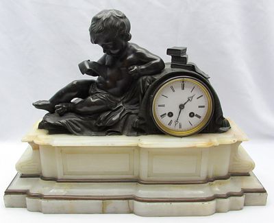 Antique French shelf clock made by Raingo Fr&egrave;res, Paris, circa late 19th century, made of fine 