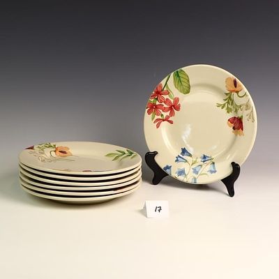 Longaberger floral plates 9 inches diameter, Seven pieces