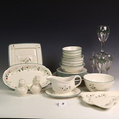 Pfaltzgraff Winterberry China USA 44 pieces