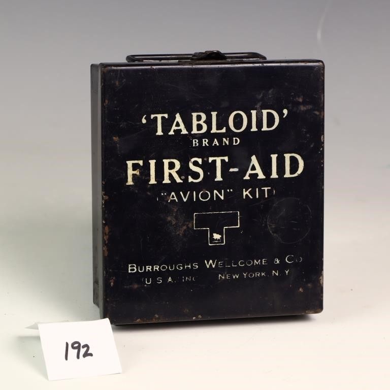 Lot 192: Vintage Tabloid Brand First-Aid Avion Kit metal case...