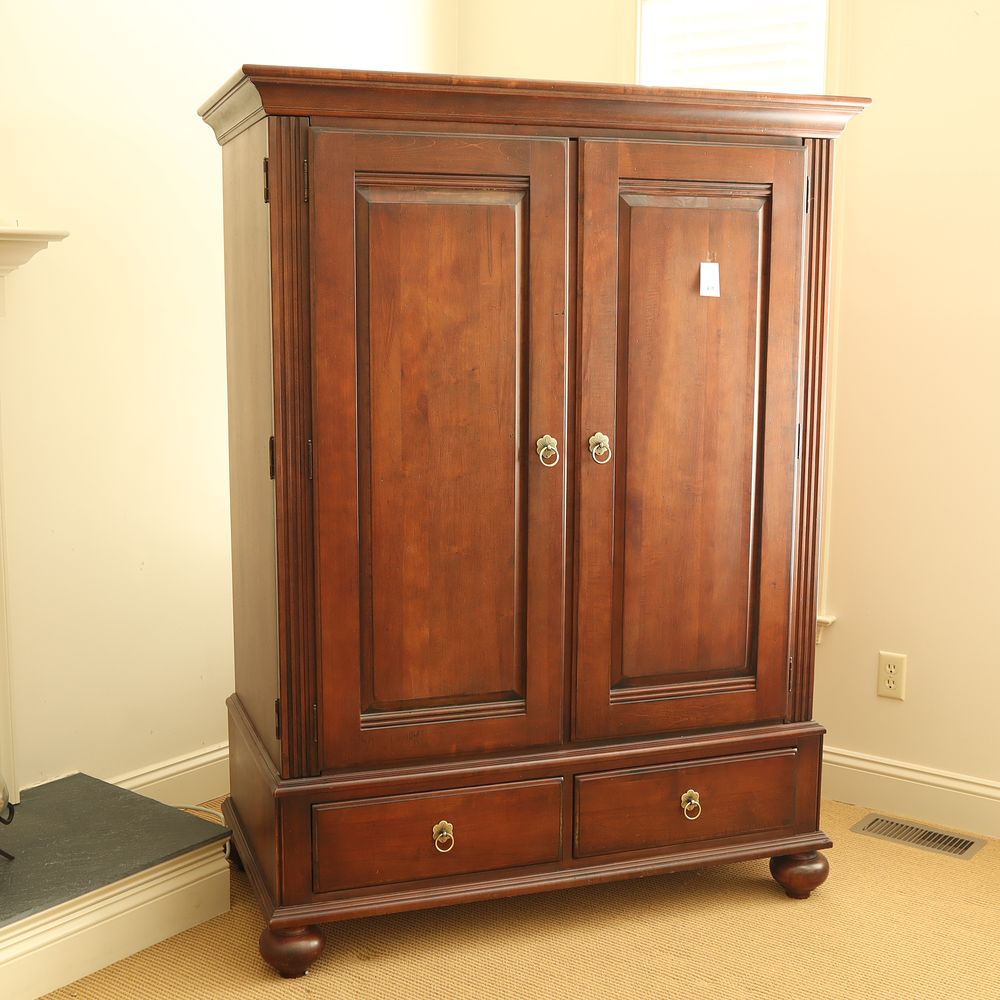 Lot 213: Ethan Allen British classics entertainment center