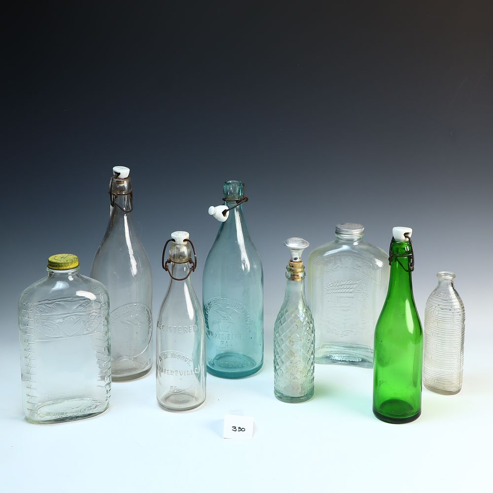 Lot 330: Lot of vintage bottles