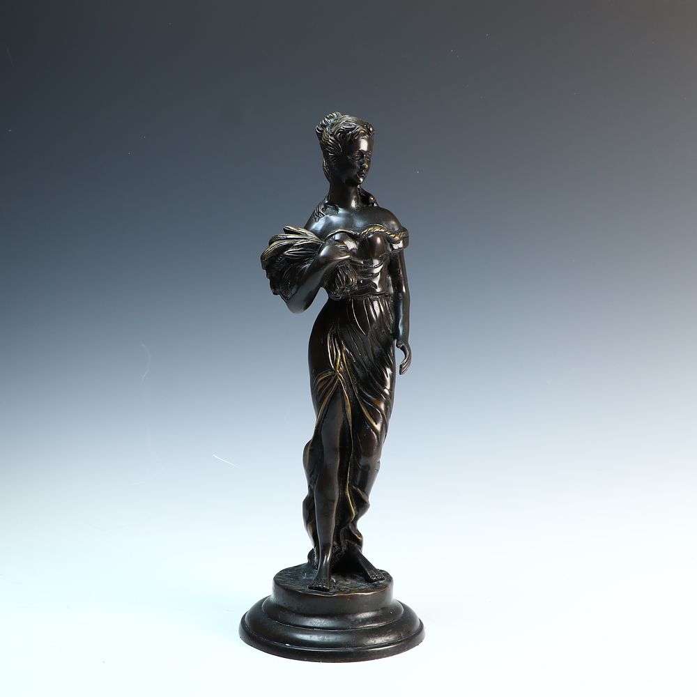 Lot 353: Bronze sculpture of a woman