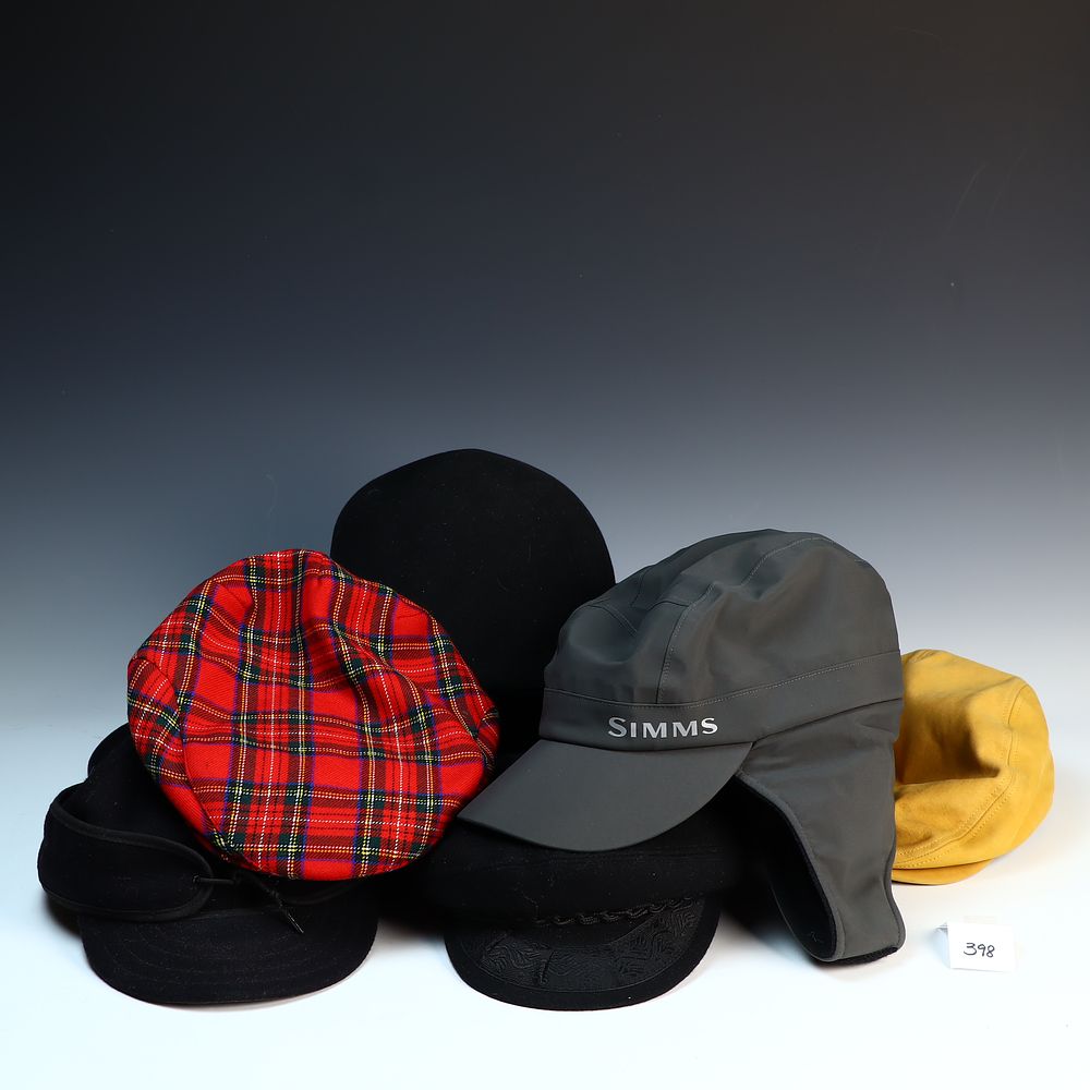 Lot 398: Lot of mens hats