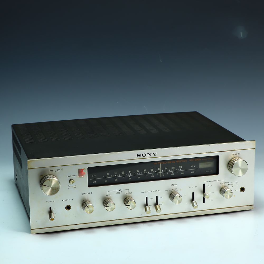 Lot 167: Vintage Sony STR-6055 stereo receiver
