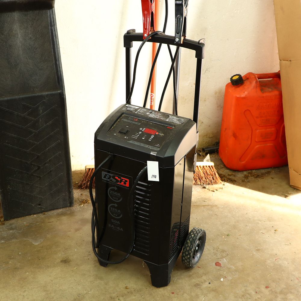 Lot 198: DSR Pro series battery charger