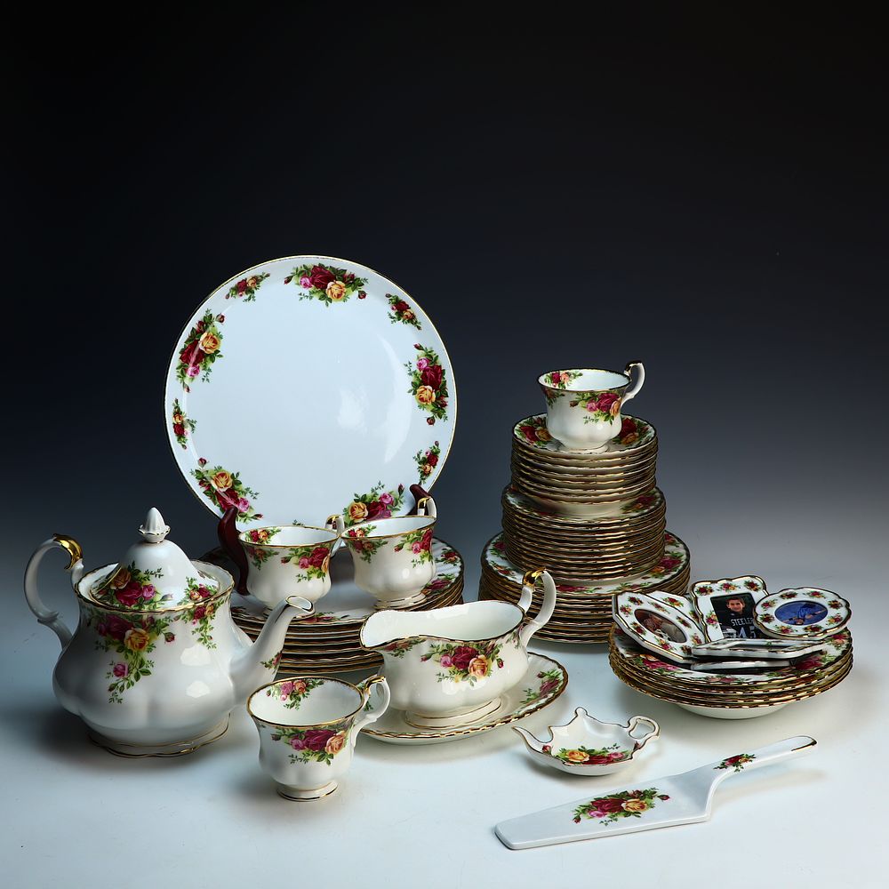 Lot 240: Royal Albert Old Country Roses China 66 pcs