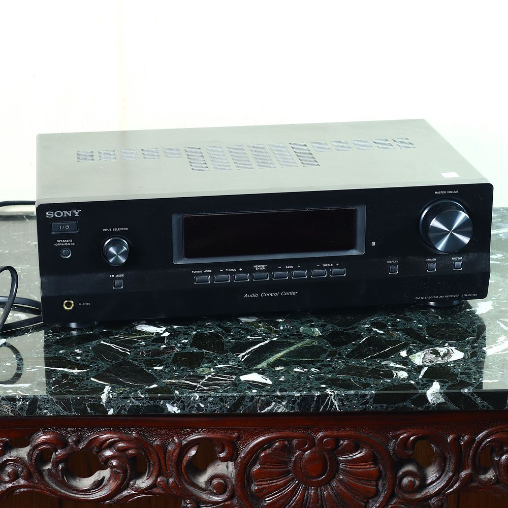 Lot 249: Sony audio control center AM/FM stereo receiver STR-DH130