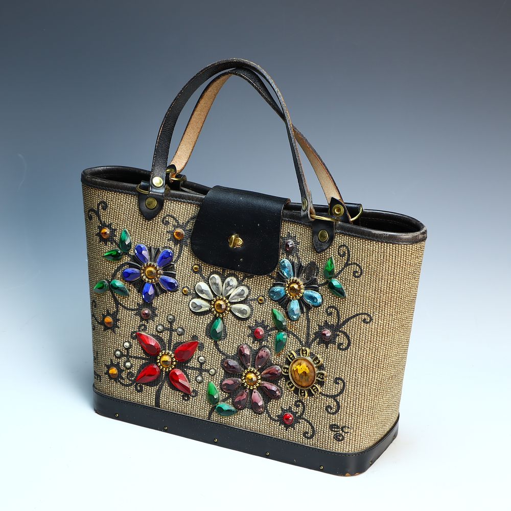 Lot 263: Vintage 1960’s EC Enid Collins beaded purse