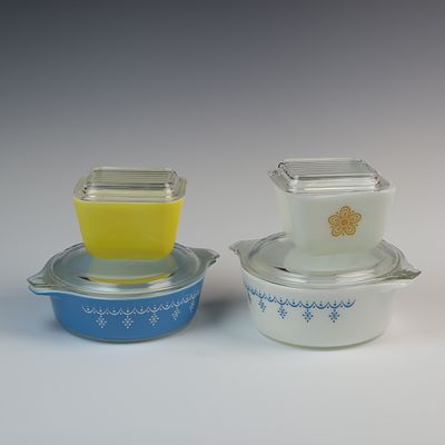 Lot of Four Vintage Pyrex Glassware. Includes 2 refrigerator boxes 4.5x3.5x3.5 inches and 2 