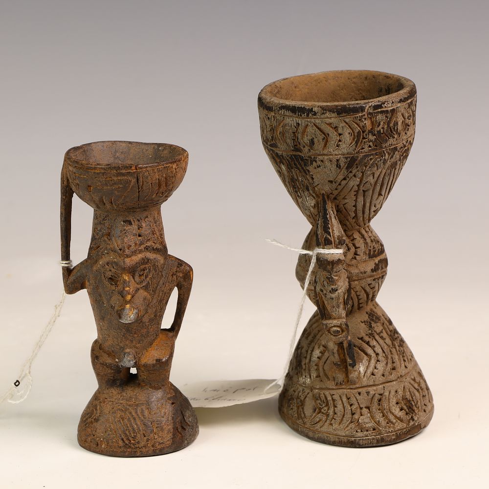 Lot 209: Two Vintage Lime Pots Papua New Guinea