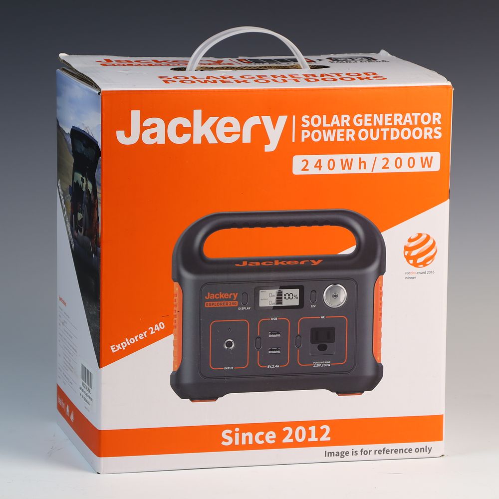 Lot 159: Jackery Brand Solar Generator Power Source
