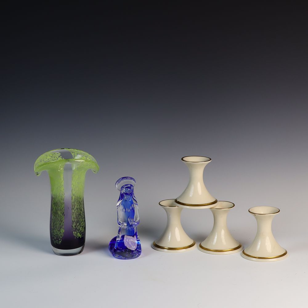 Lot 263: Art Glass and Lenox Lot