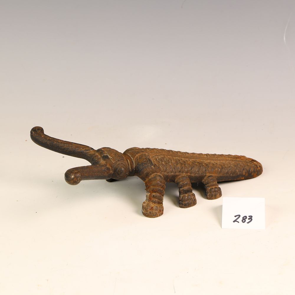 Lot 283: Antique Beetle Boot Jack marked JV 133