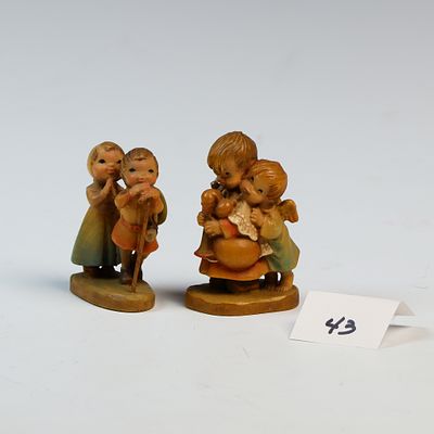 Two Vintage Wooden Anri Sculptures. Two sculptures of children made in Italy 2.75 x 2 inches each