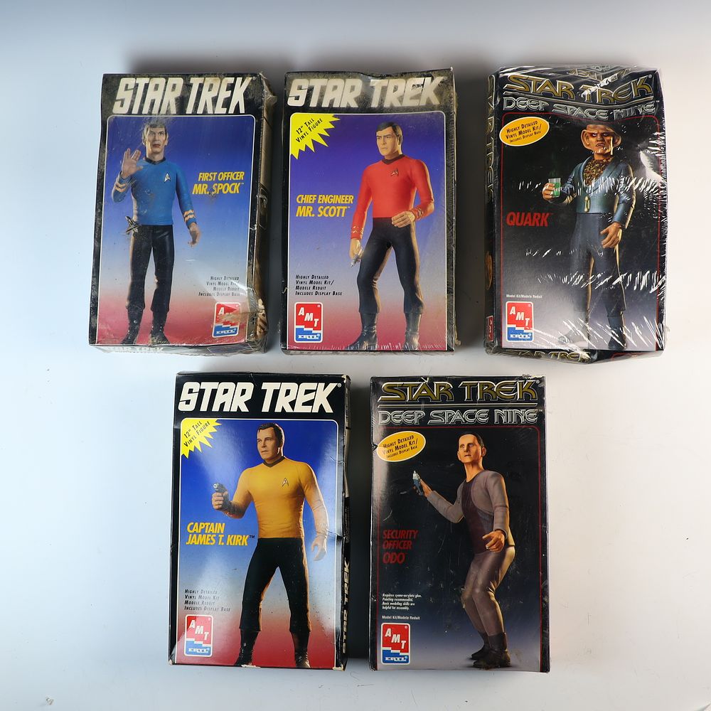 Lot 166: Lot of Five Star Trek Figure Model Kits Unopenned