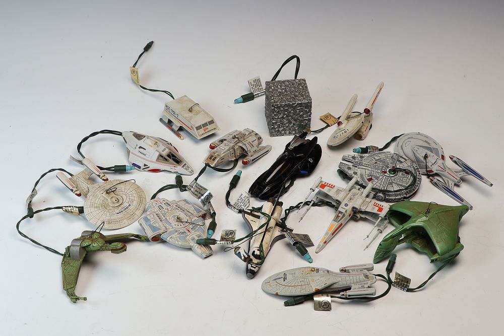 Lot 237: Lot of Fifteen Star Trek Space Ship Hanging Ornaments