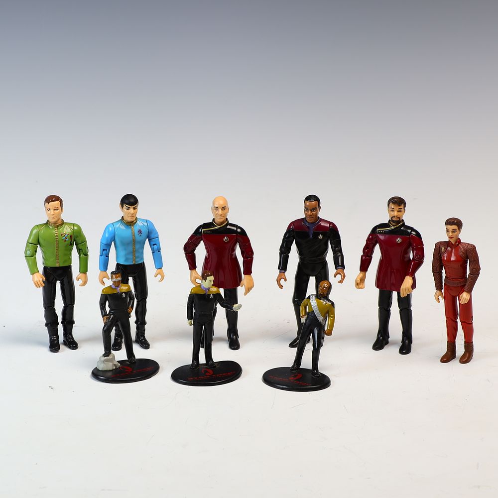 Lot 244: Lot of Nine Star Trek Character Figures