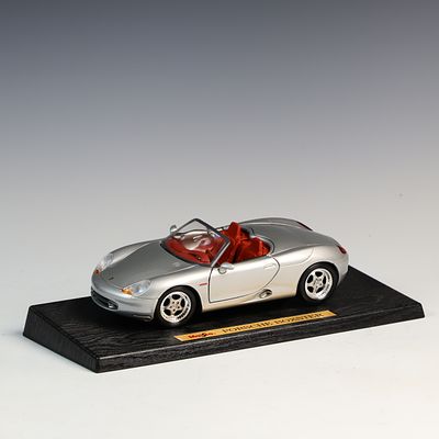 Maisto Special Edition Porsche Boxster 1:18 die cast 9X4 inches