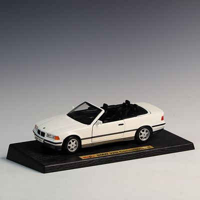 Maisto Special edition BMW 325i convertible 1993 9.5X4 inches