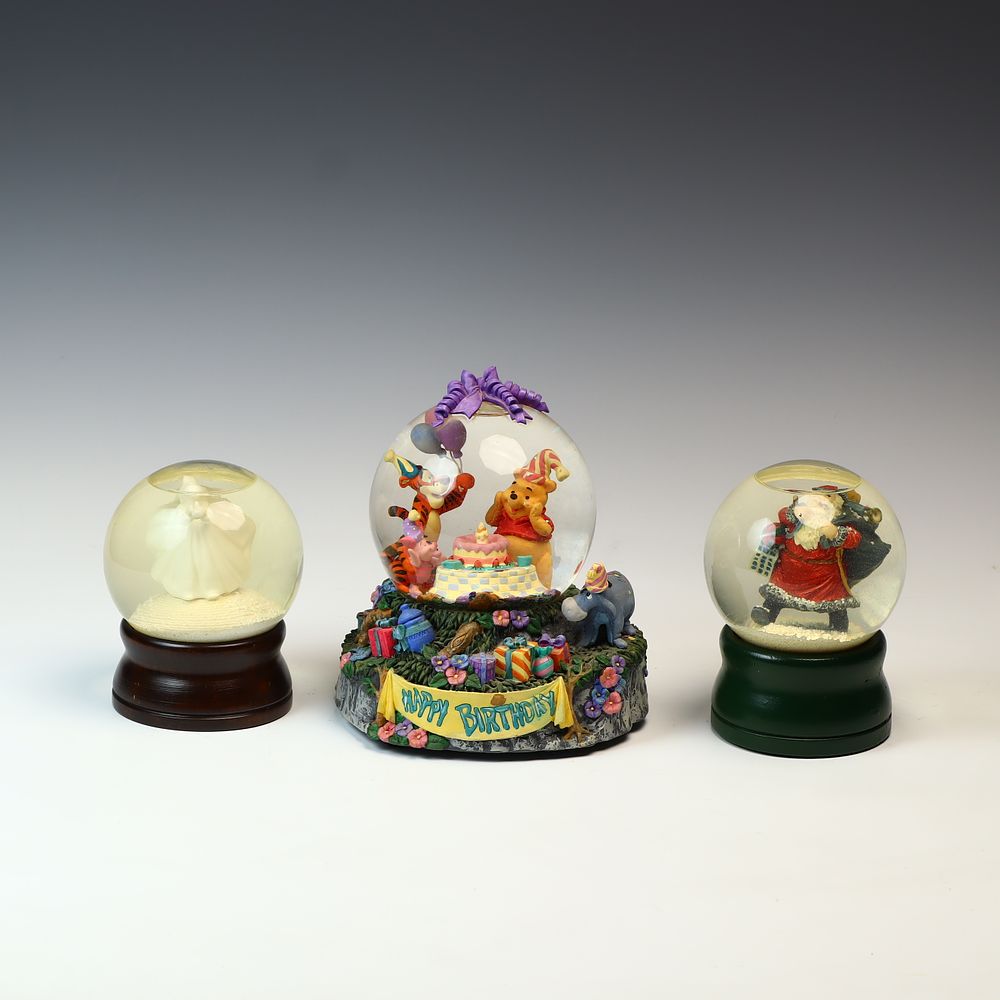Lot 153: Three Vintage Musical Snow Globes