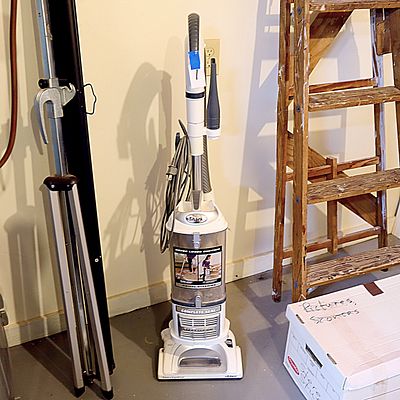 Shark Navigator Canister Bag less VacuumPick up of this lot is from a Private Residence in