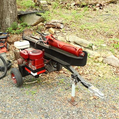 Briggs and Stratton 12 hp log splitterPick up of this lot is from a Private Residence in Landis
