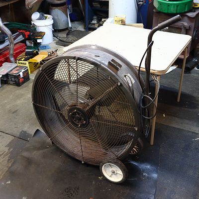 Shop Fan. Shop warehouse fanPick up of this lot is from a Private Residence in Landis Store –